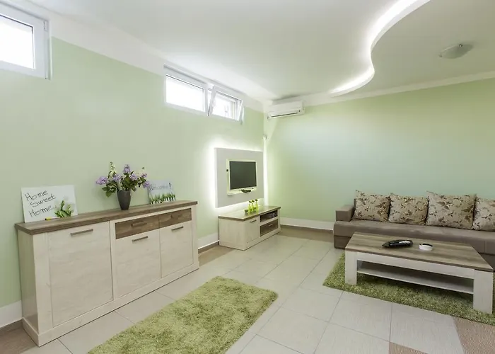 Apartamento Aleksandra *