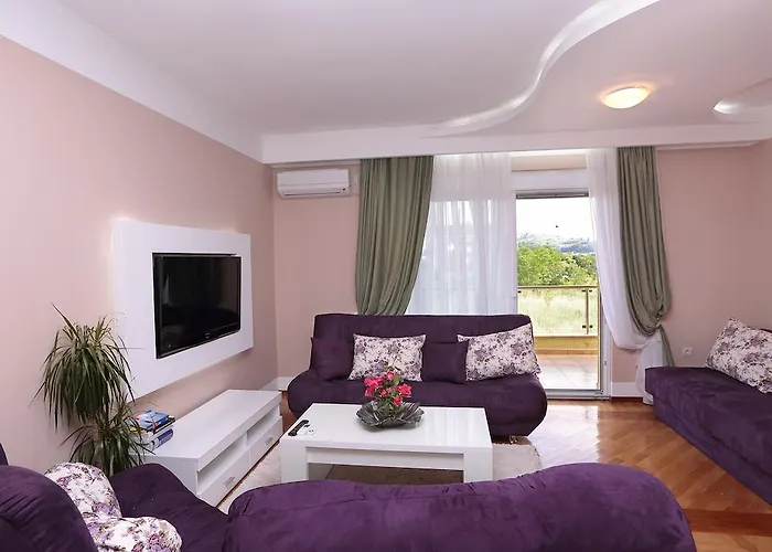Apartamento Aleksandra *