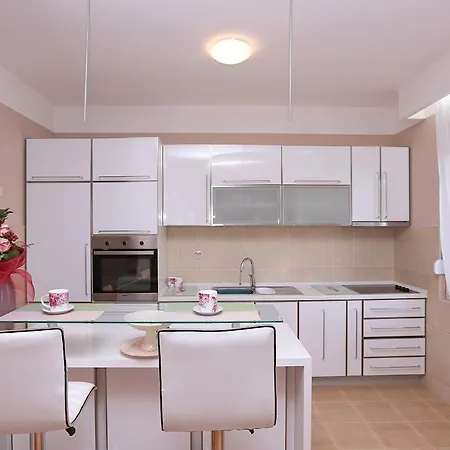 Apartment Aleksandra